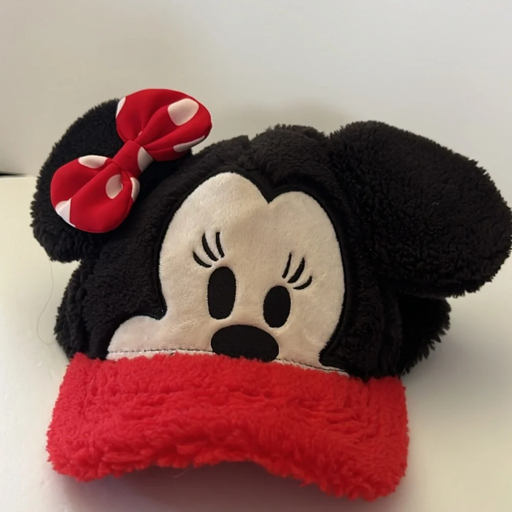 Disney Parks Baby Plushed Minnie cap with red white polka dot bow 54cm